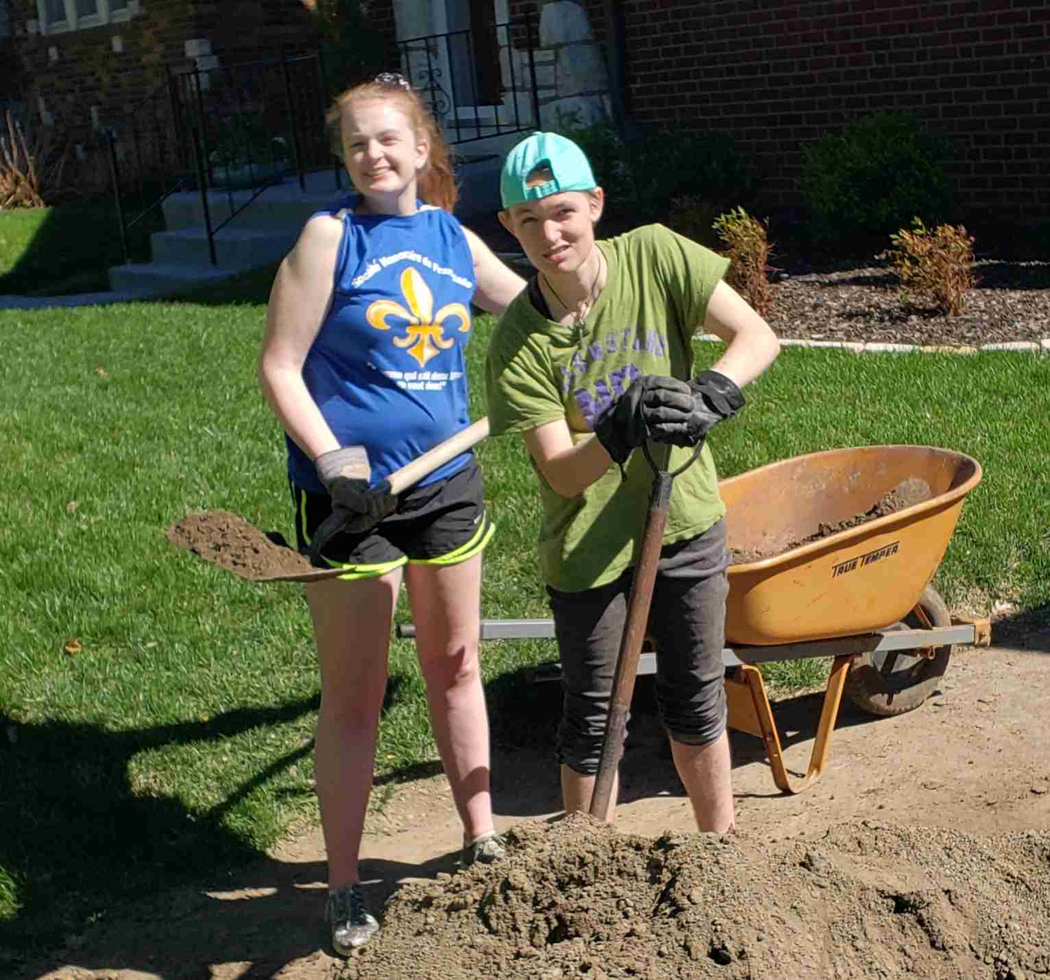 2019-04-20 7320 Goff JnC dirt.jpg
